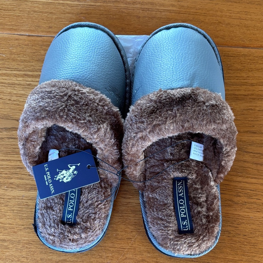 U.S. Polo Assn. Slippers. NWT